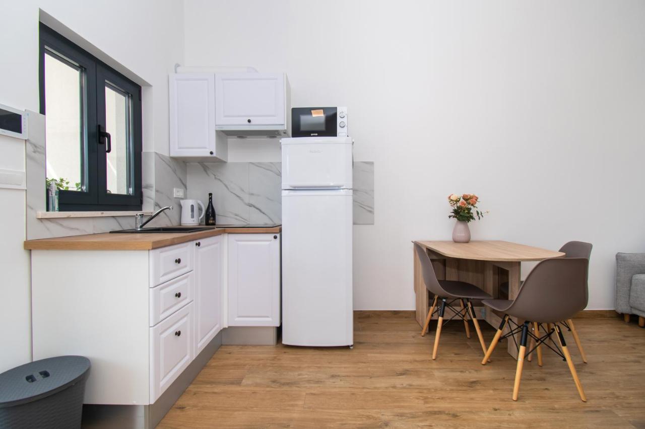 Apartmani Monika Zaboric Εξωτερικό φωτογραφία