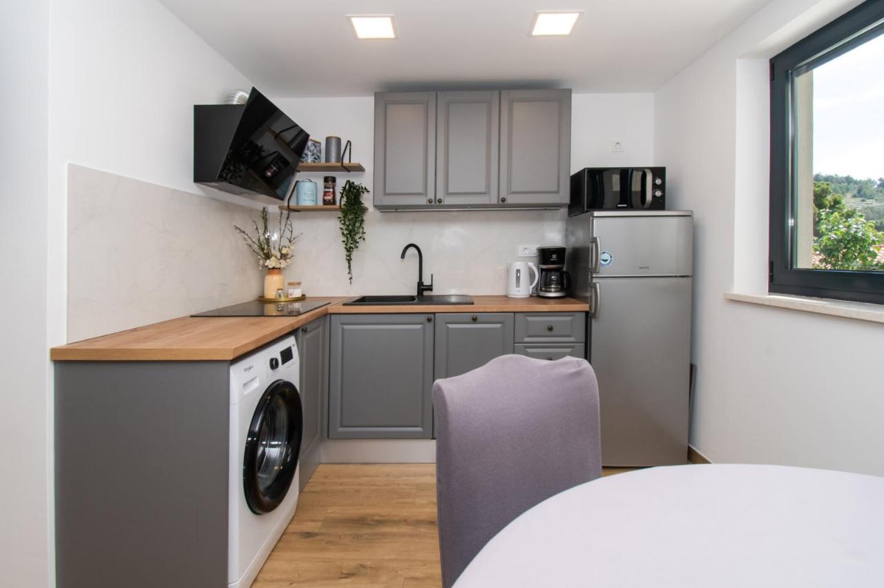 Apartmani Monika Zaboric Εξωτερικό φωτογραφία