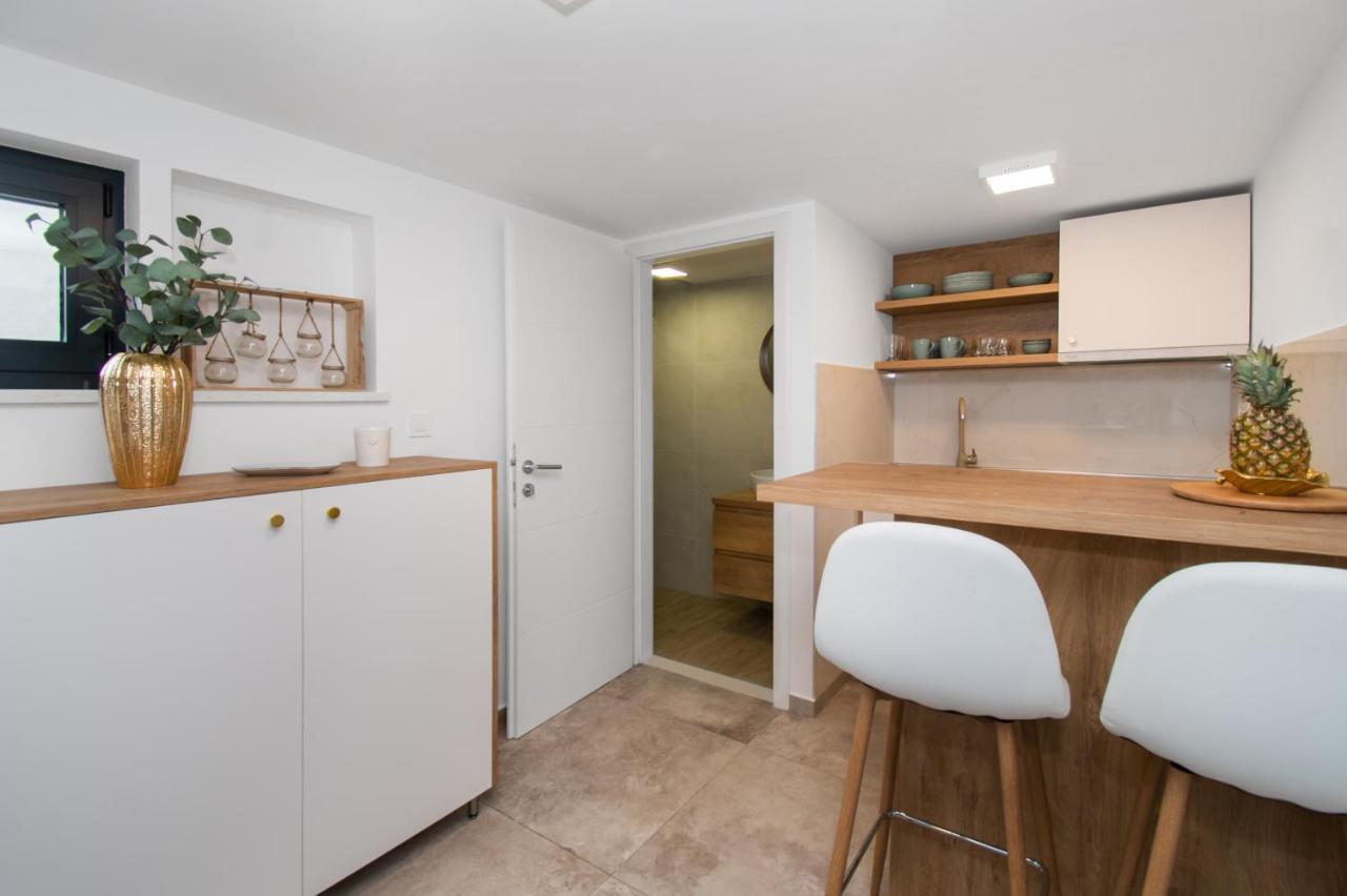 Apartmani Monika Zaboric Εξωτερικό φωτογραφία