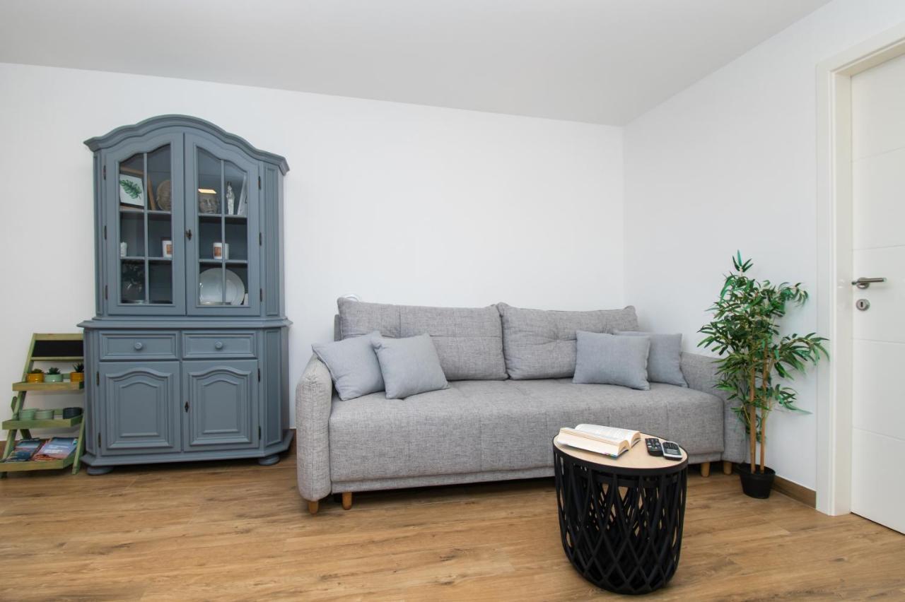 Apartmani Monika Zaboric Εξωτερικό φωτογραφία