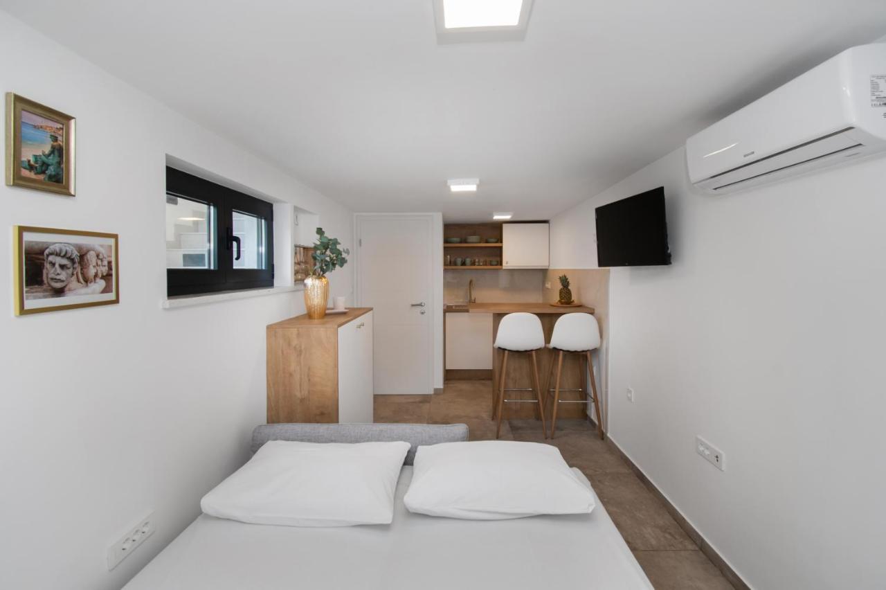 Apartmani Monika Zaboric Εξωτερικό φωτογραφία