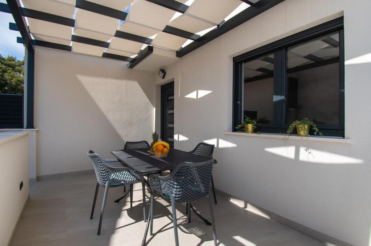 Apartmani Monika Zaboric Εξωτερικό φωτογραφία