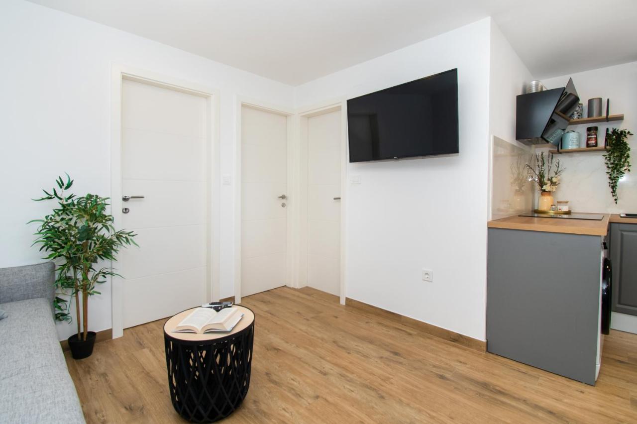 Apartmani Monika Zaboric Εξωτερικό φωτογραφία